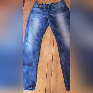 BNWT Mia Blue Distressed Women's Jeans - Classic Slim Fit Boot Cut